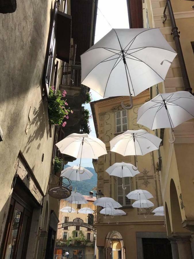 Al Vicolo Del Gallo Varallo Exterior foto